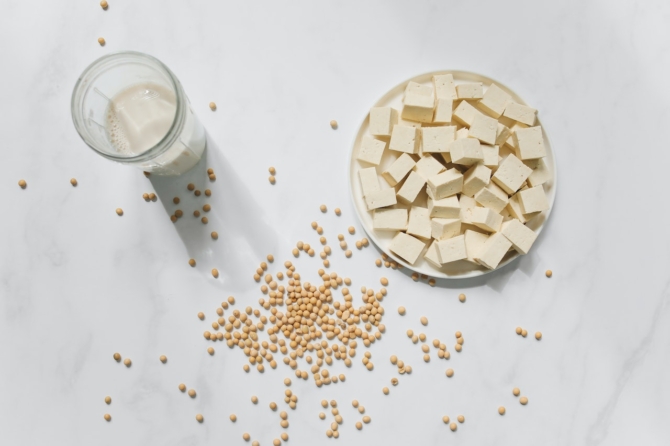 cow's milk, wheat, hen’s eggs, and soya