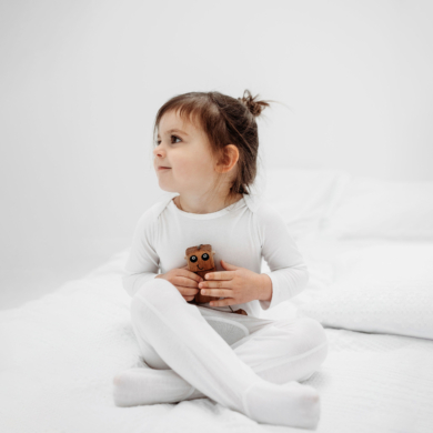 whit Baby long sleeves Sleepsuit for baby eczema treatment